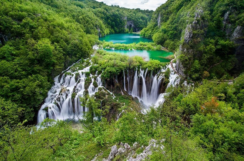 Zašto je boravak u hotelu najbolji izbor kada posjećujete Rastoke i Plitvice?